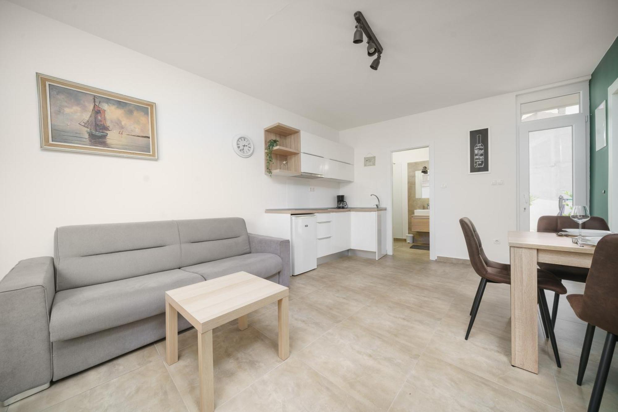 Oliva Vodice