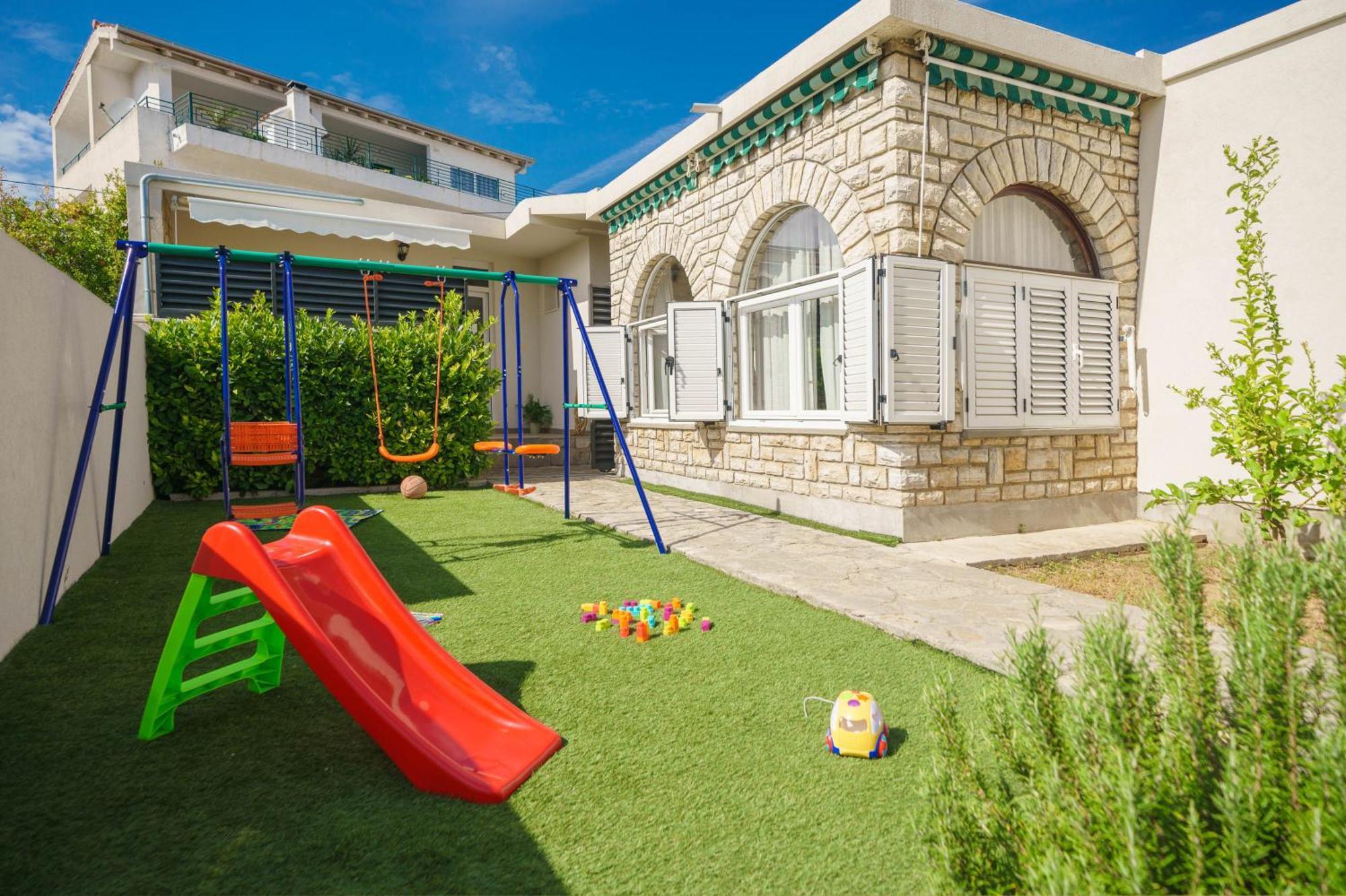 Oliva Holiday home