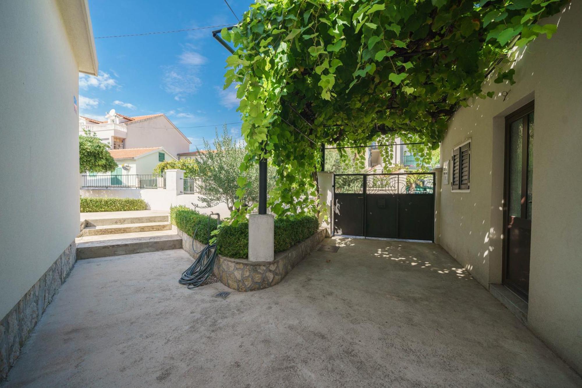 Oliva Holiday home