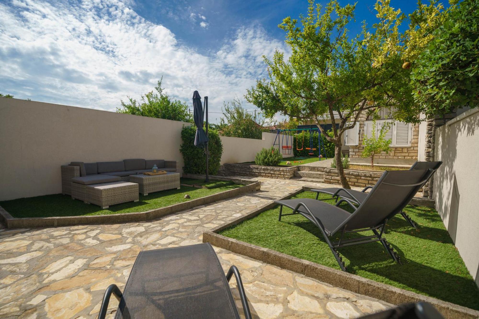 Oliva Holiday home Vodice