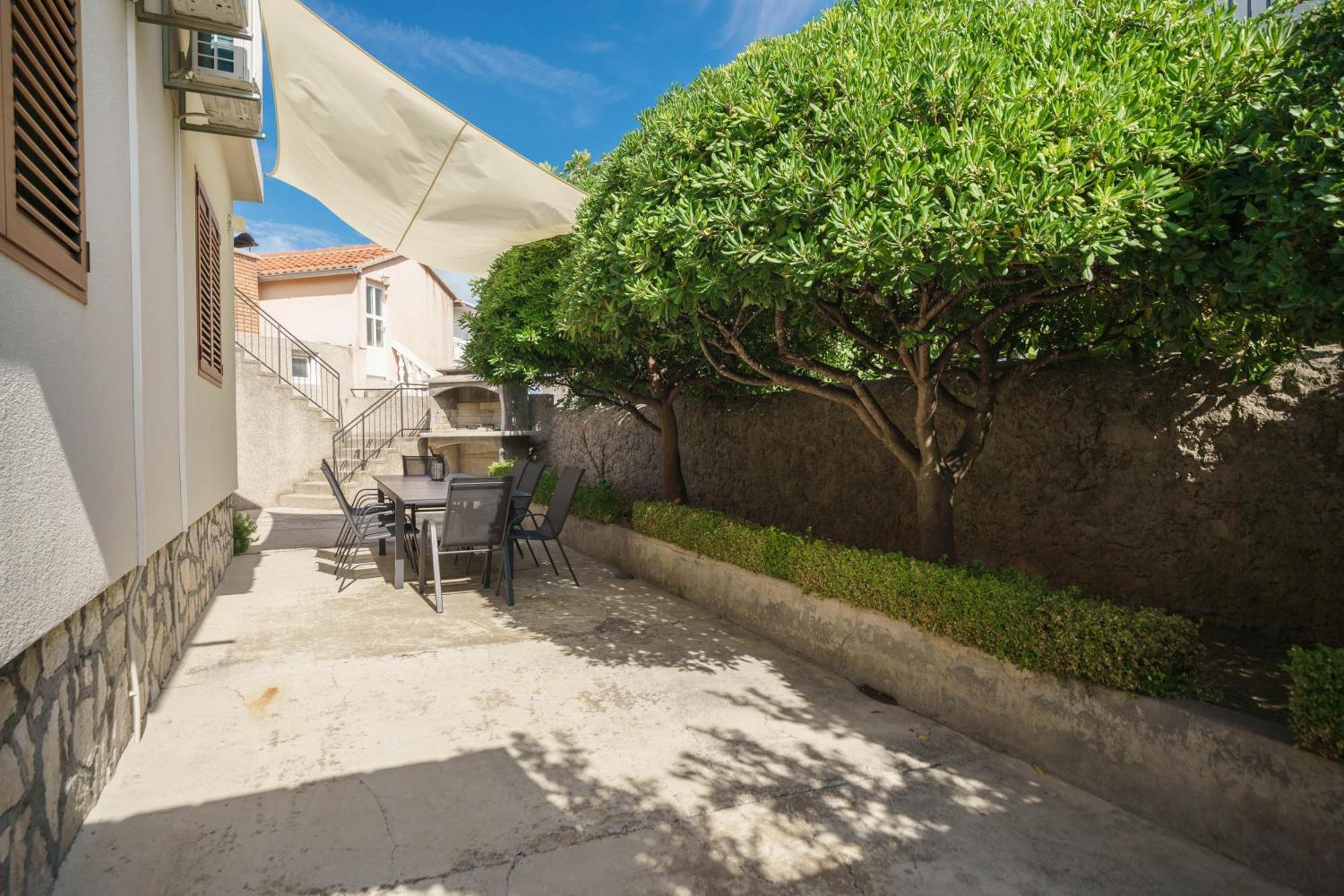 Oliva Holiday home *